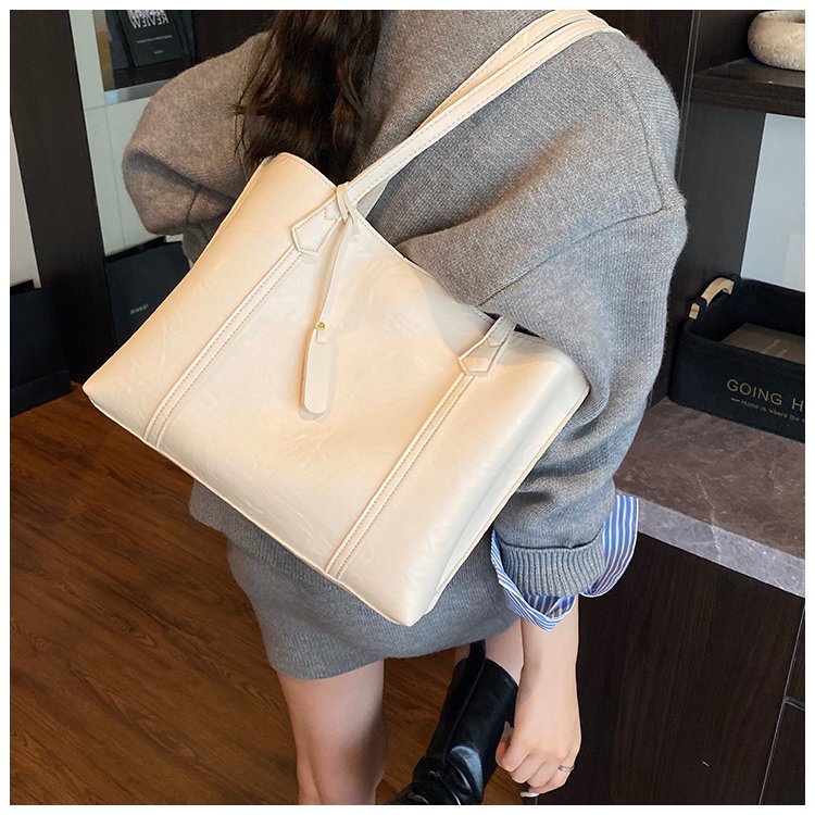 Women's PU Leather Soft Tote Bag detail 32