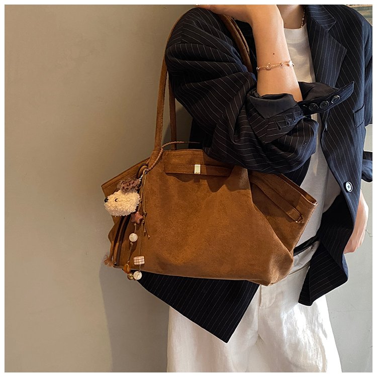 Women's Soft Tote Bag detail 30