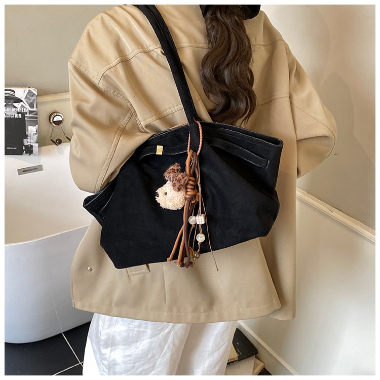 Women's Soft Tote Bag detail 38