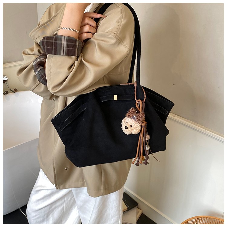 Women's Soft Tote Bag detail 40