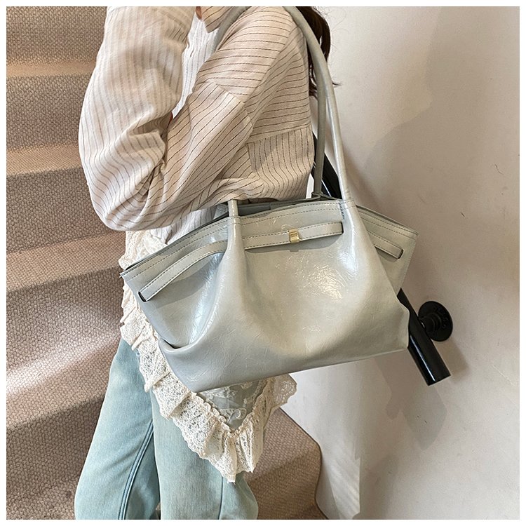 Women's PU Leather Soft Tote Bag detail 32
