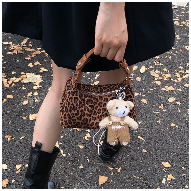Women's Statement Leopard Print Structured PU Leather Shoulder Bag detail 19