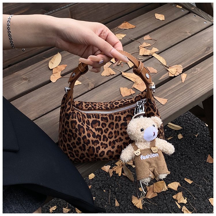 Women's Statement Leopard Print Structured PU Leather Shoulder Bag detail 27