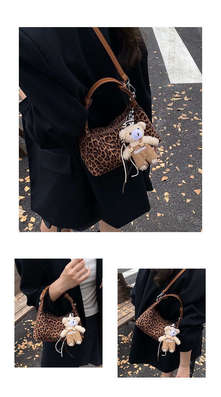 Women's Statement Leopard Print Structured PU Leather Shoulder Bag detail 8