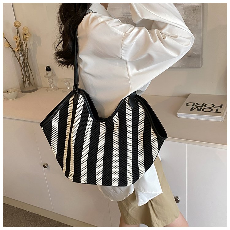 Women's PU Leather Striped Crescent Shoulder Bag detail 14