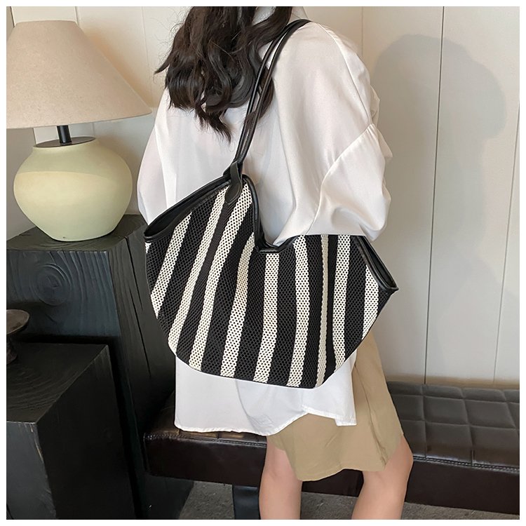 Women's PU Leather Striped Crescent Shoulder Bag detail 32