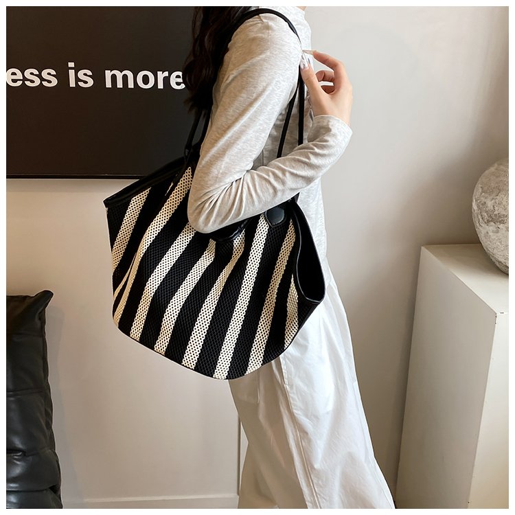 Women's PU Leather Striped Crescent Shoulder Bag detail 39