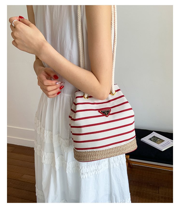 Women's Cloth Striped Drawstring Crossbody Bag detail 11