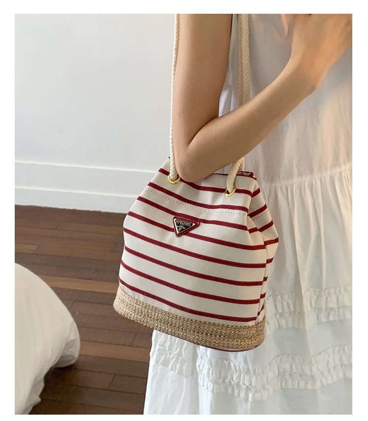 Women's Cloth Striped Drawstring Crossbody Bag detail 13