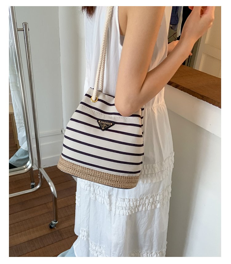 Women's Cloth Striped Drawstring Crossbody Bag detail 15