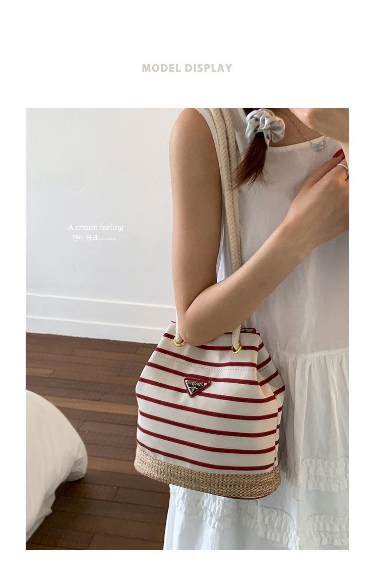 Women's Cloth Striped Drawstring Crossbody Bag detail 1