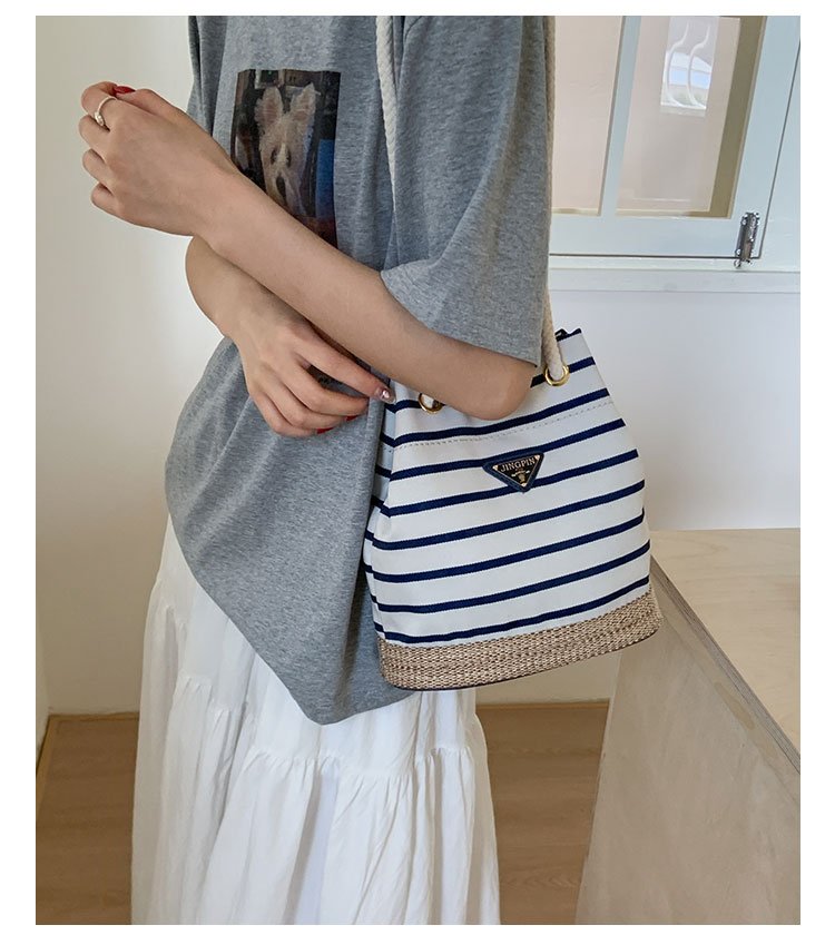 Women's Cloth Striped Drawstring Crossbody Bag detail 23