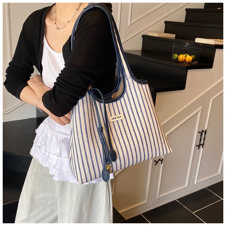 Women's PU Leather Striped Shoulder Bag detail 14