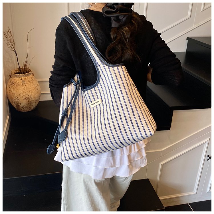 Women's PU Leather Striped Shoulder Bag detail 16