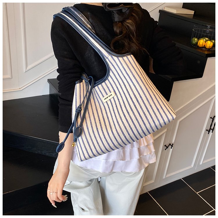 Women's PU Leather Striped Shoulder Bag detail 17