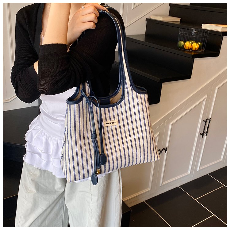 Women's PU Leather Striped Shoulder Bag detail 18