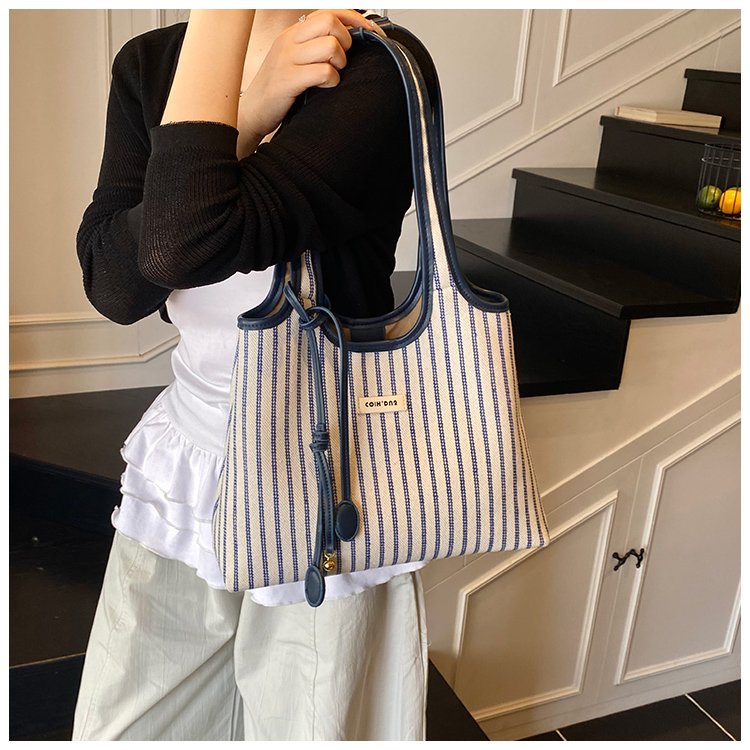 Women's PU Leather Striped Shoulder Bag detail 19