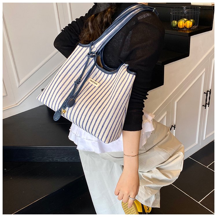 Women's PU Leather Striped Shoulder Bag detail 21