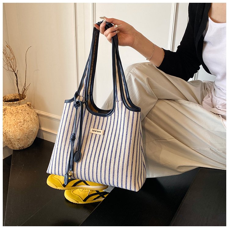 Women's PU Leather Striped Shoulder Bag detail 28
