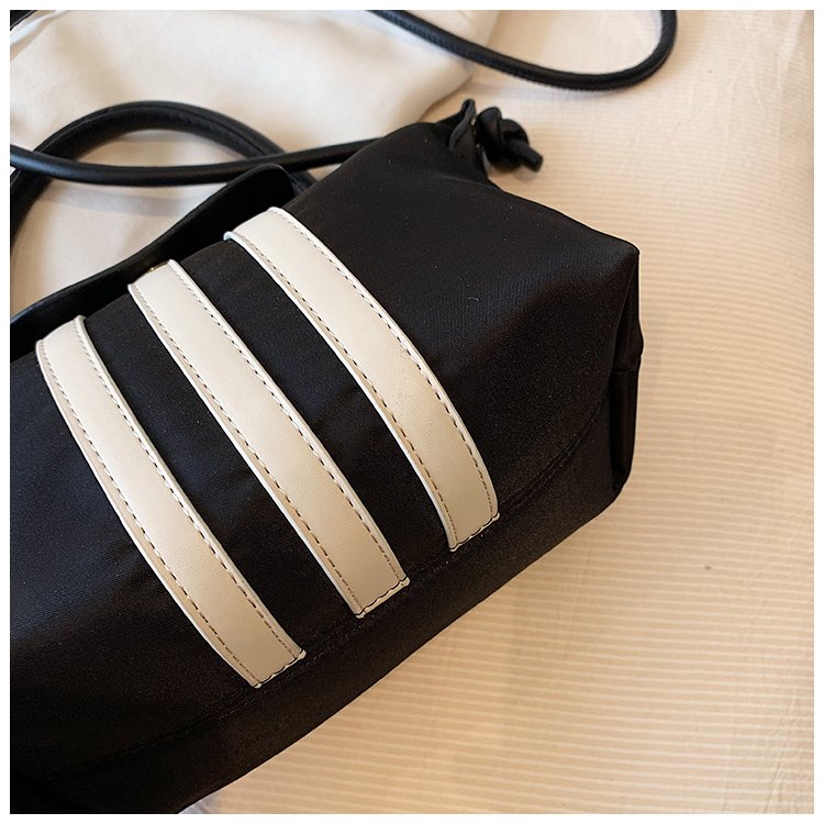 Women's Cloth Striped Tote Bag detail 28