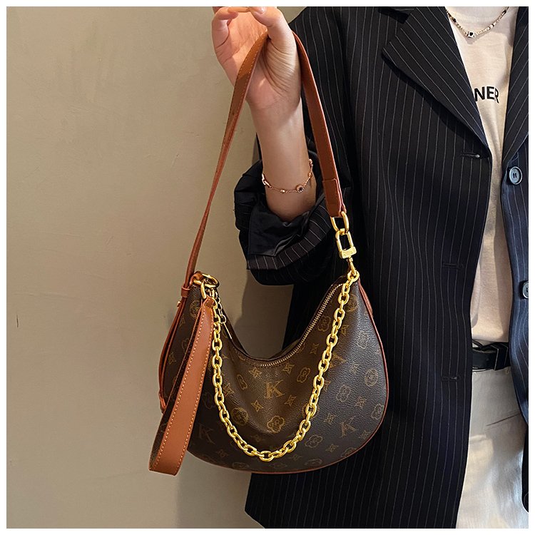 Women's PU Leather Stud Trim Crescent Shoulder Bag detail 27