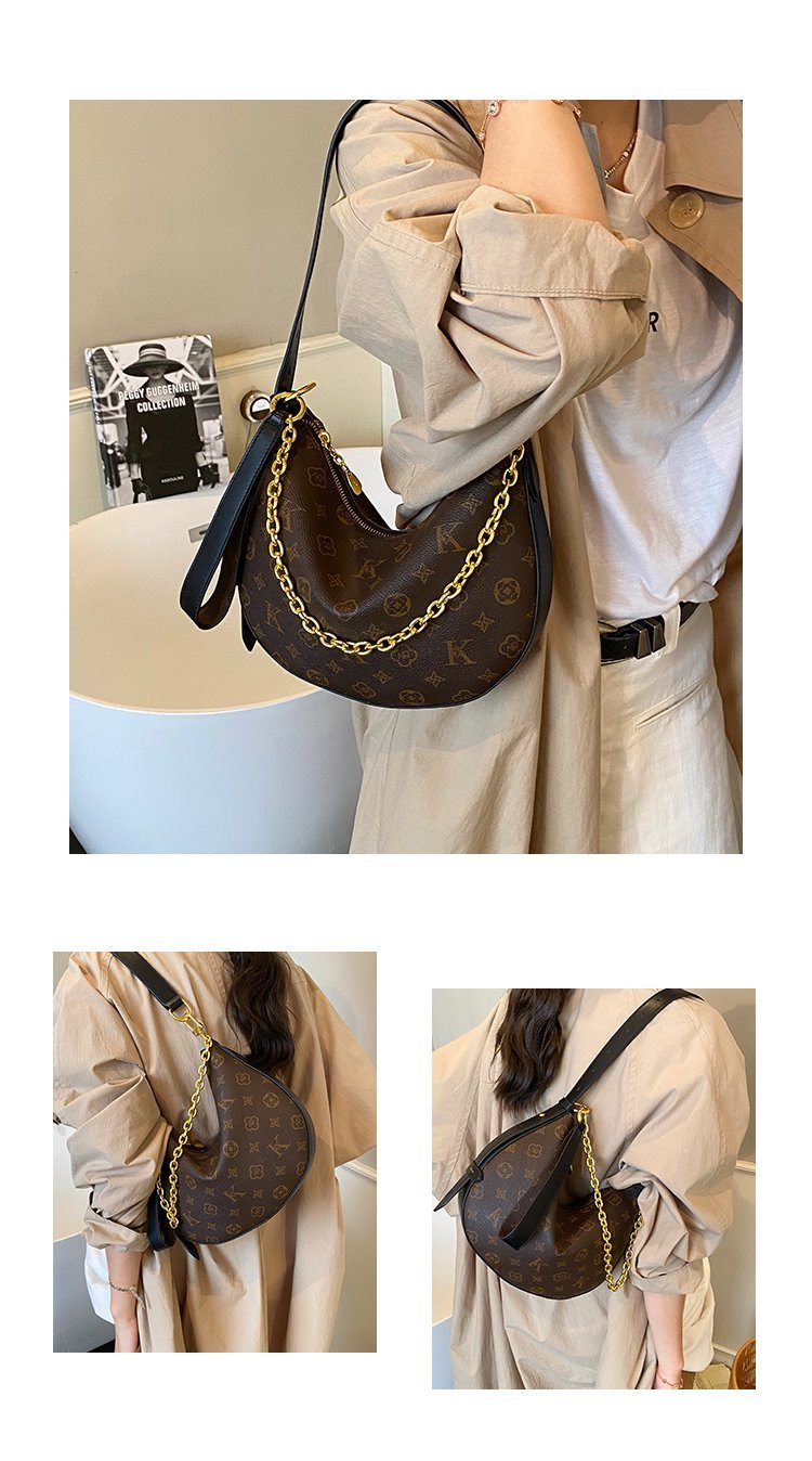 Women's PU Leather Stud Trim Crescent Shoulder Bag detail 3