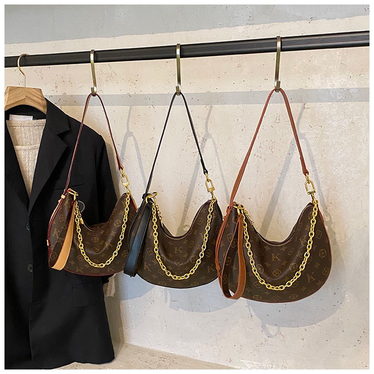 Women's PU Leather Stud Trim Crescent Shoulder Bag detail 7