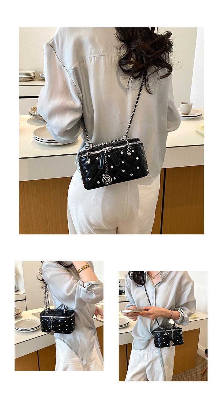 Women's PU Leather Studded Flap Handbag detail 11