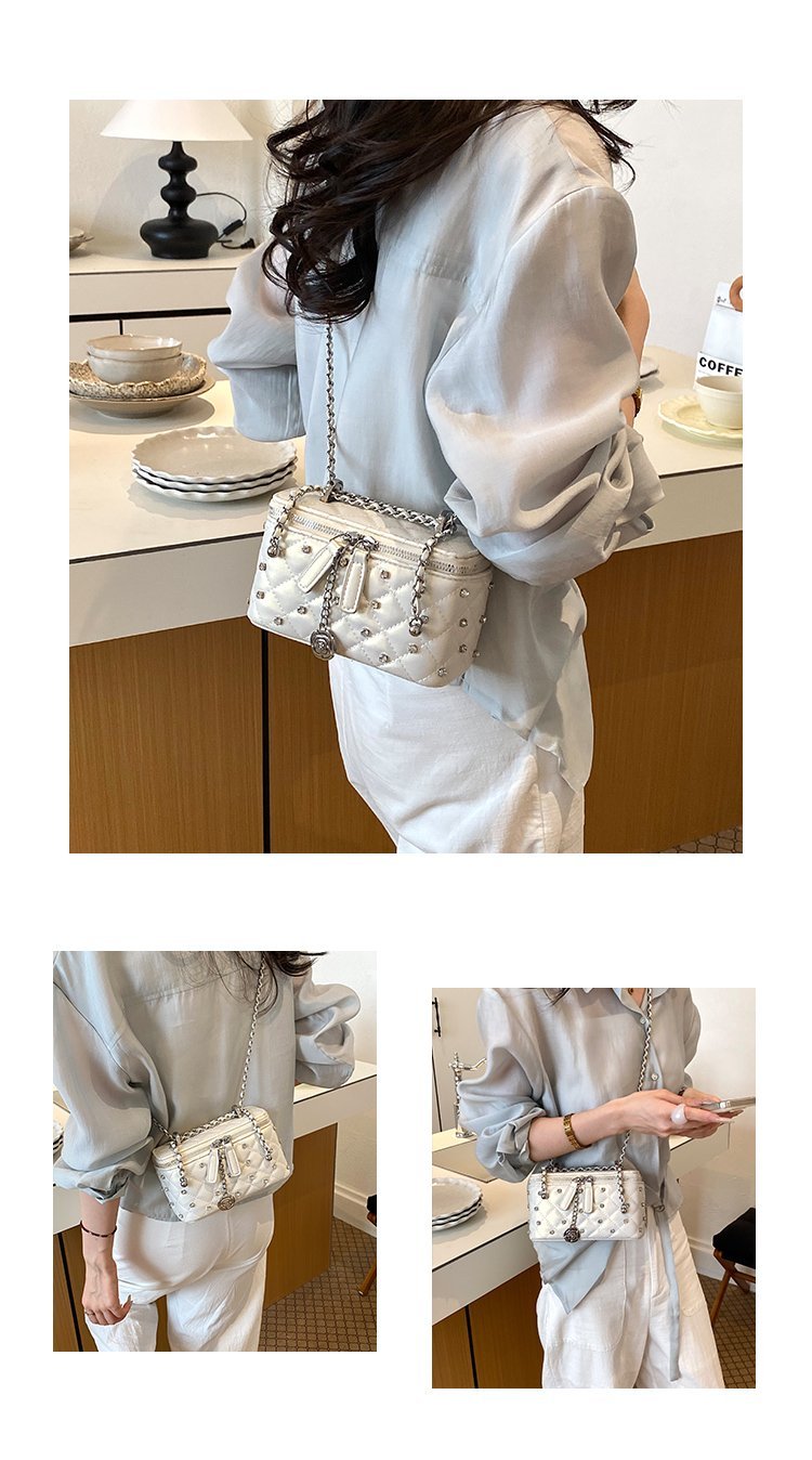 Women's PU Leather Studded Flap Handbag detail 13