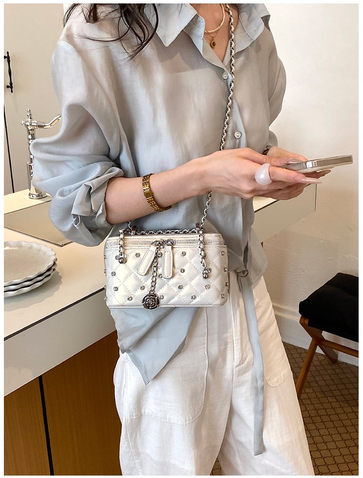 Women's PU Leather Studded Flap Handbag detail 24