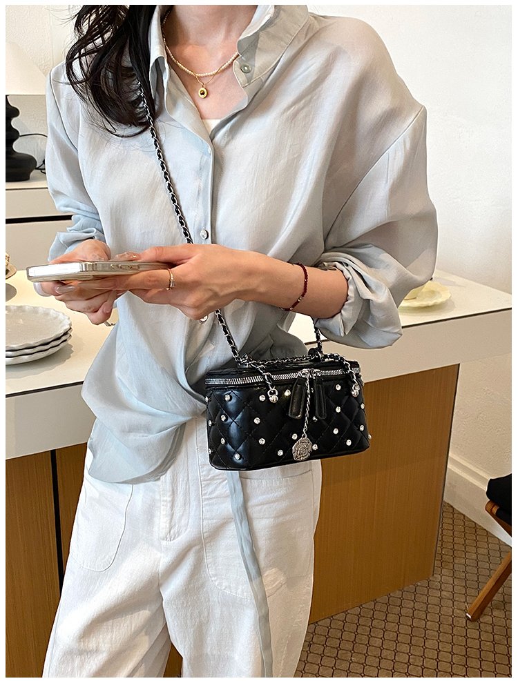 Women's PU Leather Studded Flap Handbag detail 30