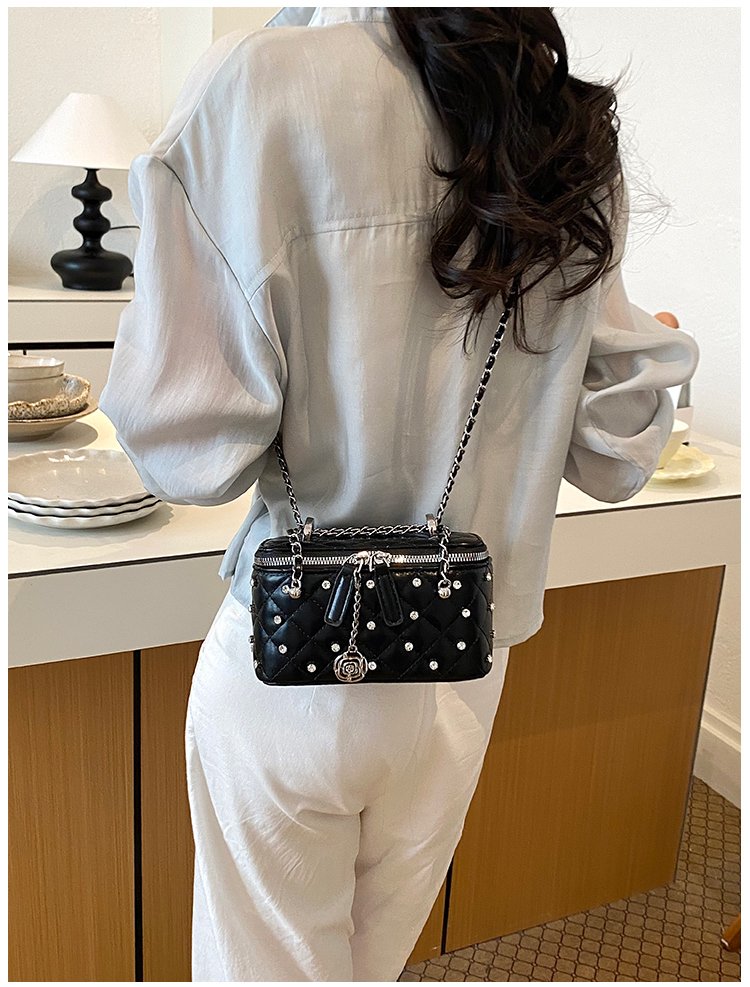Women's PU Leather Studded Flap Handbag detail 31