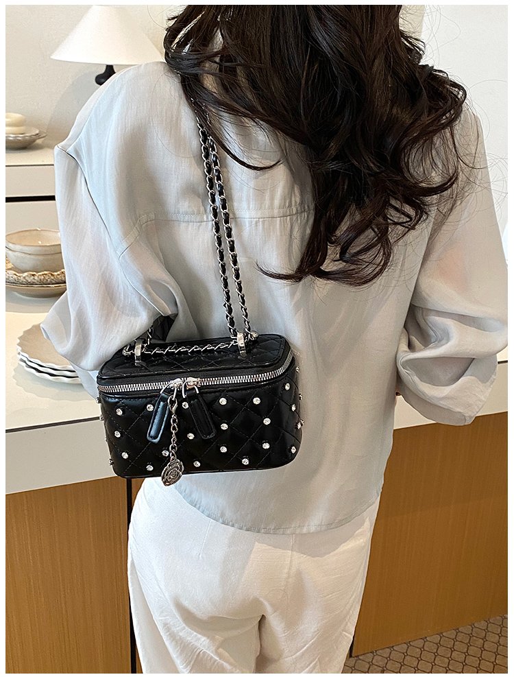 Women's PU Leather Studded Flap Handbag detail 37