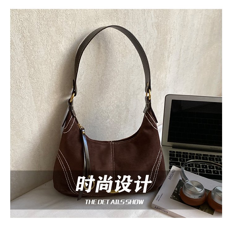 Women's PU Leather Studded Slouch Shoulder Bag detail 9