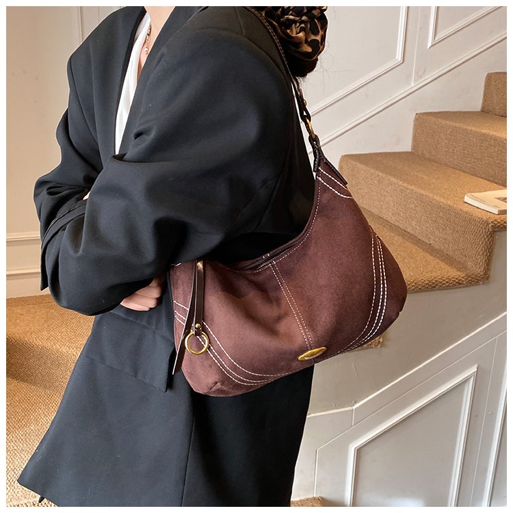 Women's PU Leather Studded Slouch Shoulder Bag detail 11