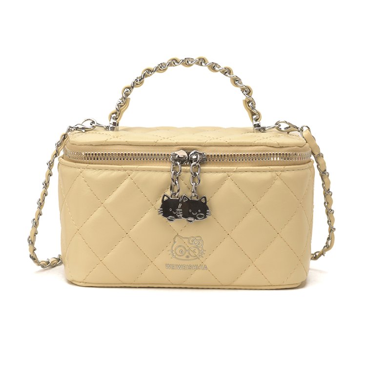 Women's PU Leather Textured Barrel Bag view 5