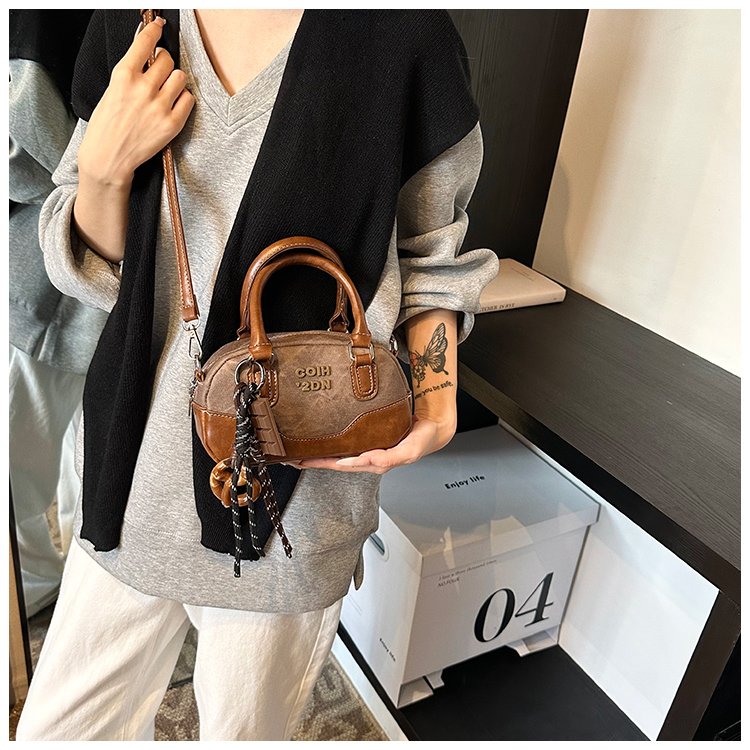 Women's PU Leather Textured Barrel Bag detail 26