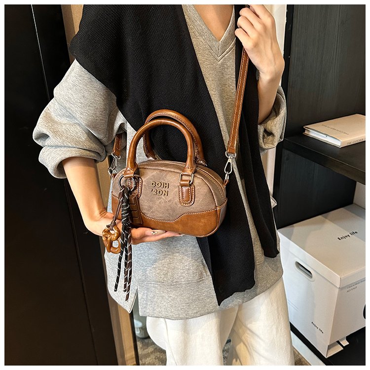Women's PU Leather Textured Barrel Bag detail 33