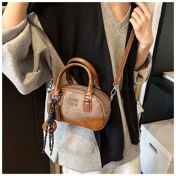 Women's PU Leather Textured Barrel Bag detail 34
