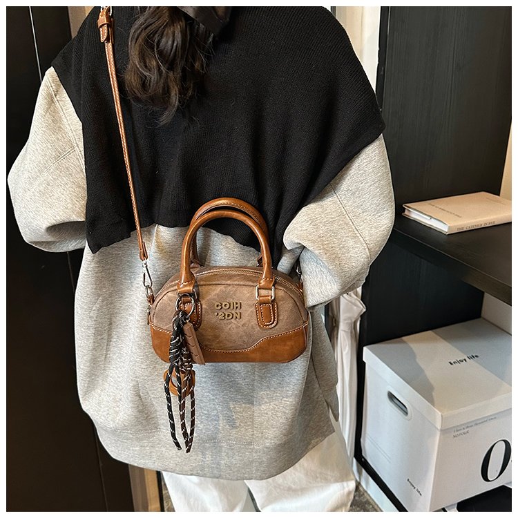 Women's PU Leather Textured Barrel Bag detail 35