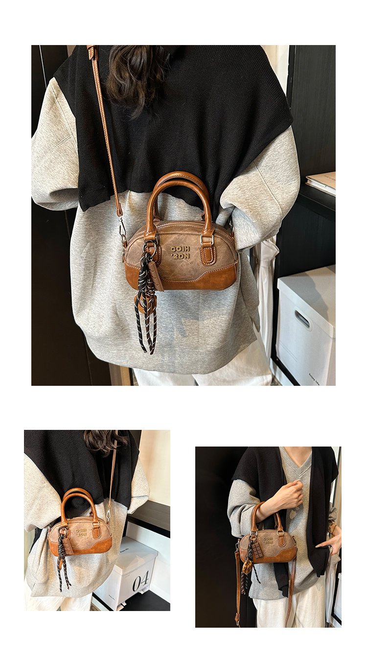 Women's PU Leather Textured Barrel Bag detail 7
