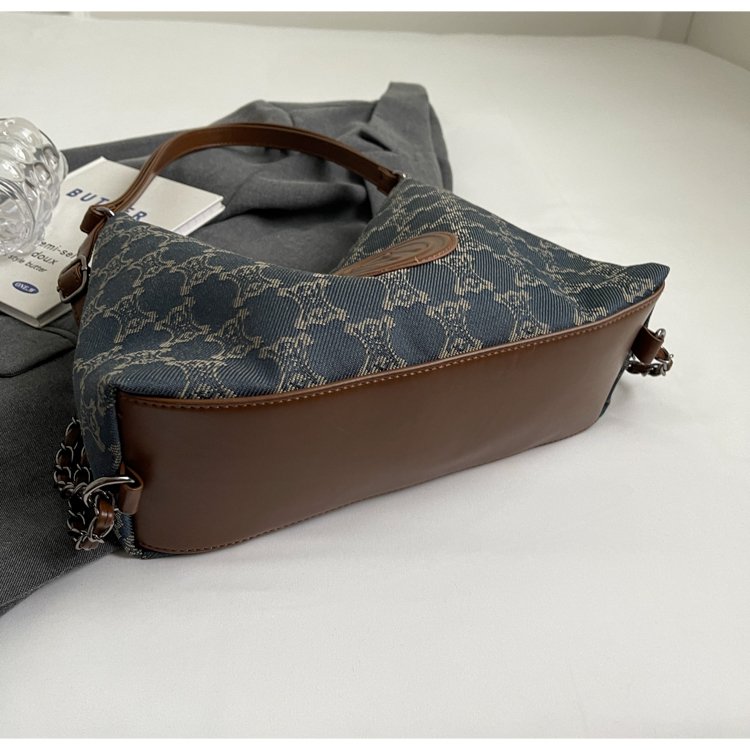 Women's Cloth Textured Shoulder Bag detail 19