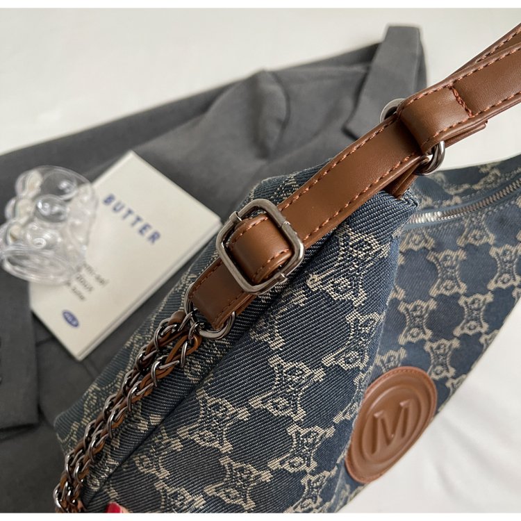 Women's Cloth Textured Shoulder Bag detail 24