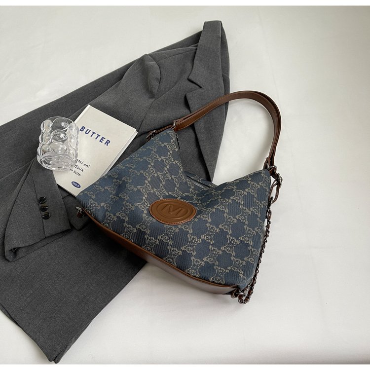 Women's Cloth Textured Shoulder Bag detail 25