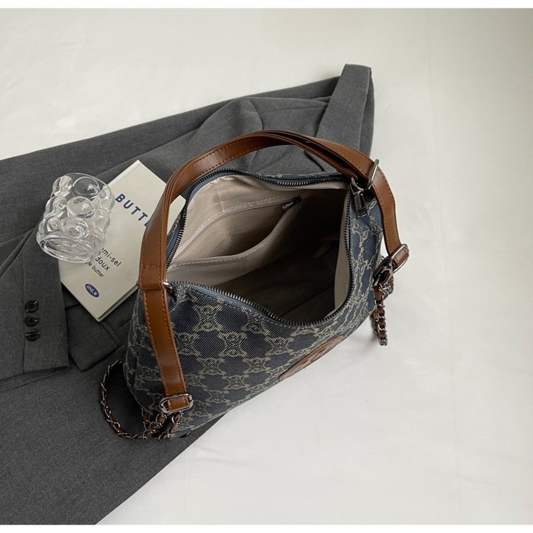 Women's Cloth Textured Shoulder Bag detail 31