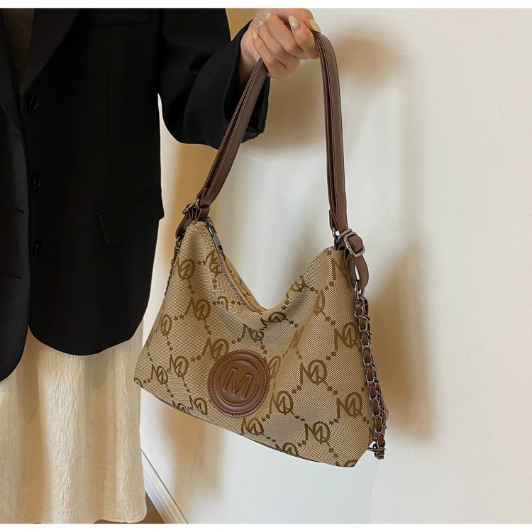 Women's Cloth Textured Shoulder Bag detail 36