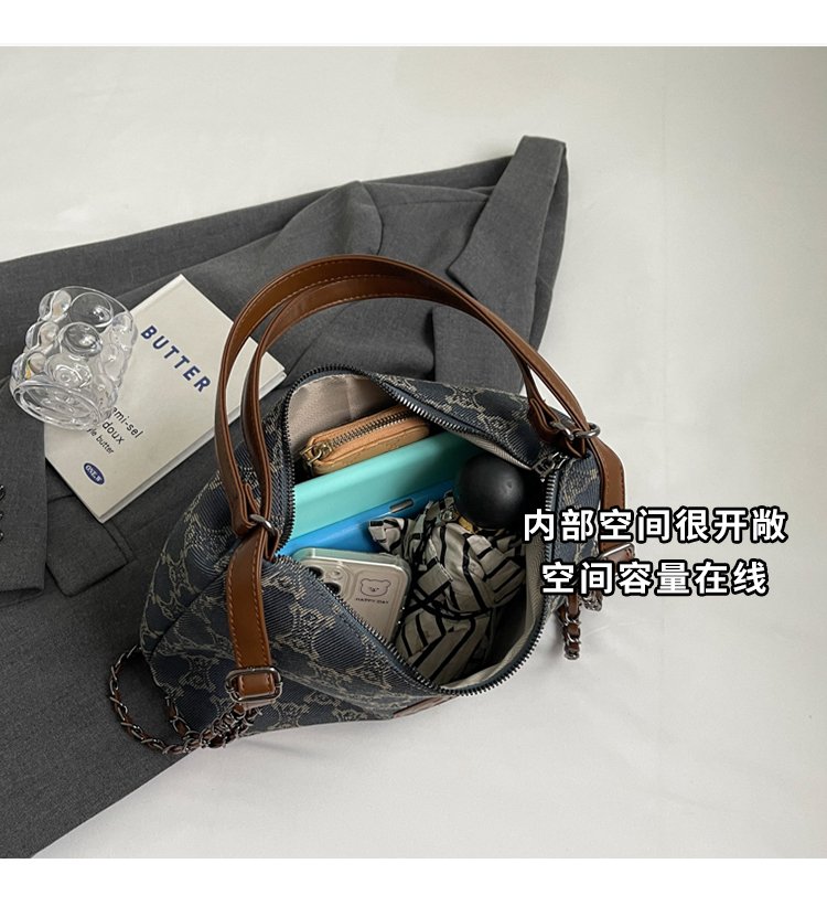Women's Cloth Textured Shoulder Bag detail 8