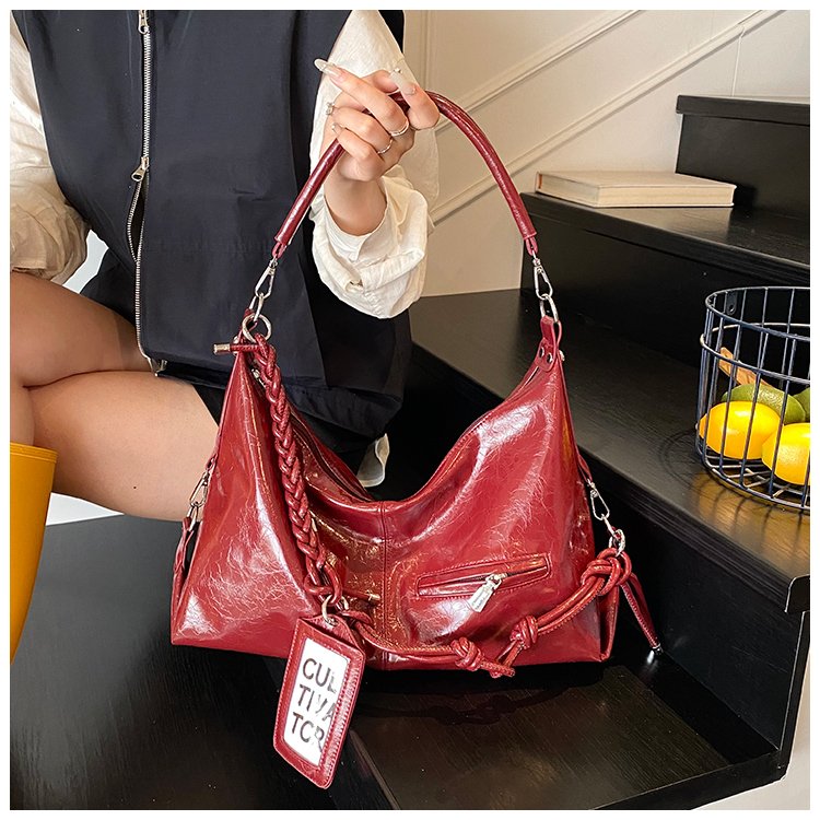 Women's PU Leather Textured Slouch Shoulder Bag detail 33