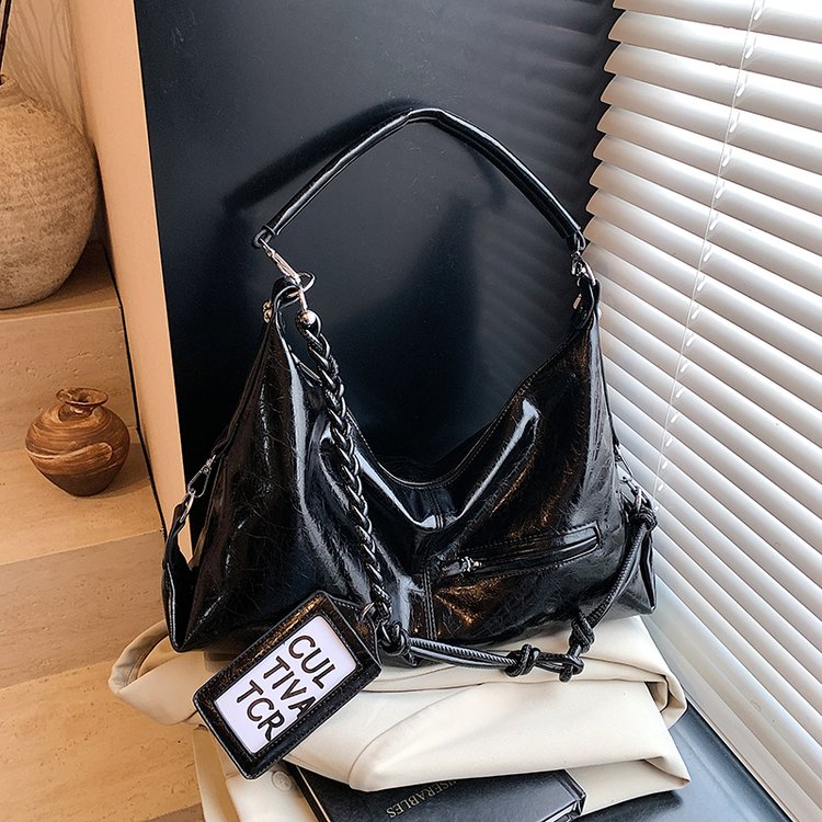 Women's PU Leather Textured Slouch Shoulder Bag view 5