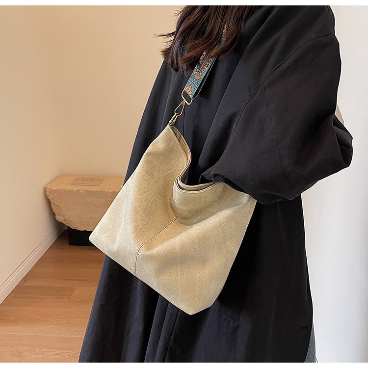 Women's PU Leather Wide Woven Strap Crossbody Bag view 3